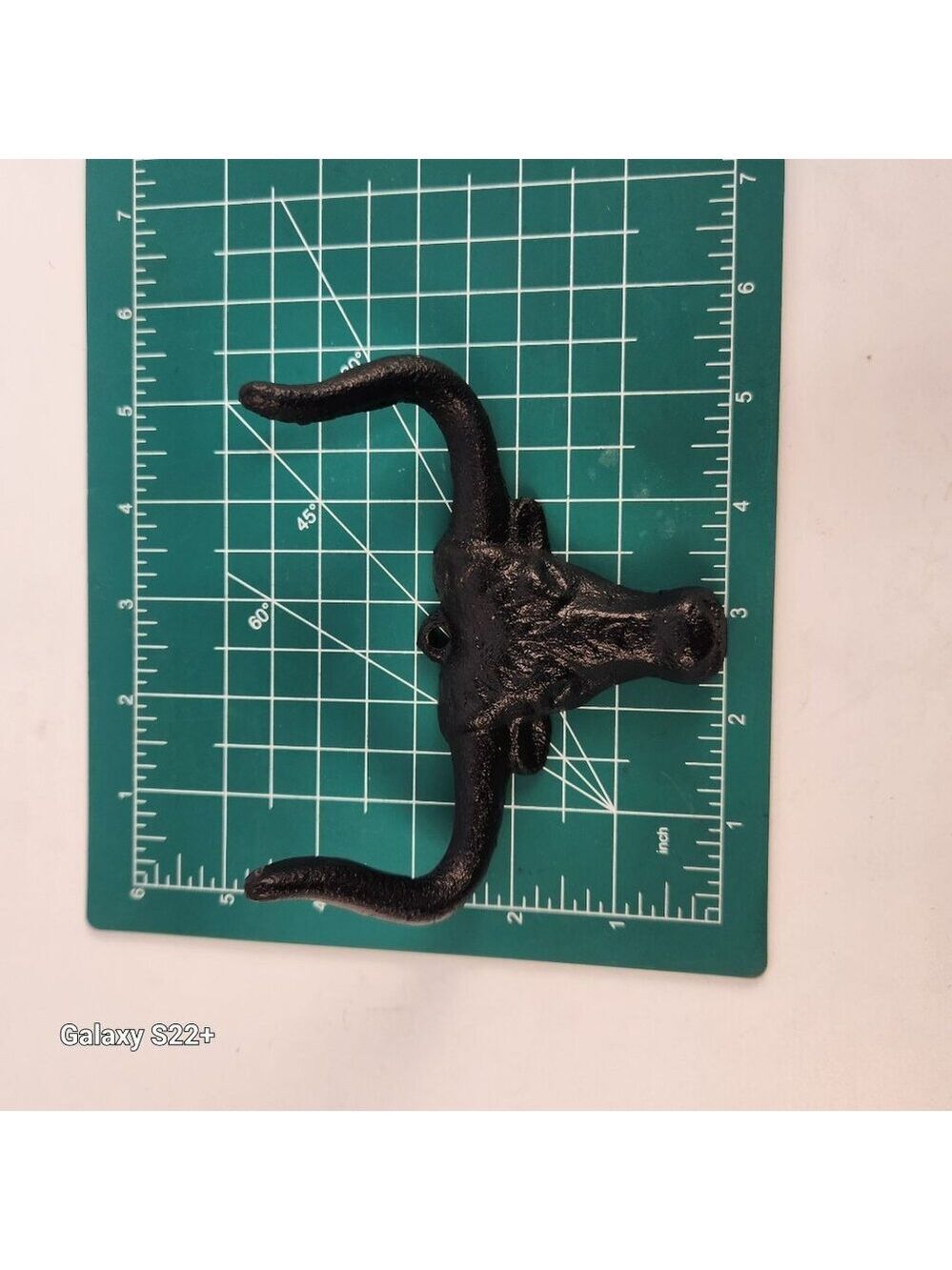 Cast Iron Bull Head Shaped Hat Holder Wall Coat Hook With Rustic Black Finish De - Picture 6 of 9